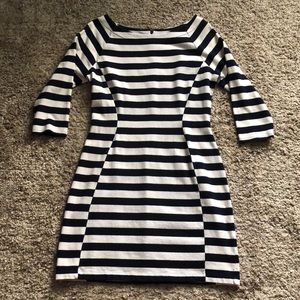 GAP 3/4 sleeve Black & White striped Dress size: L